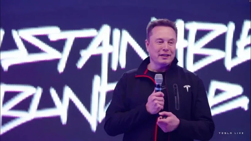 Tesla 2025: Robotok, robotaxik és végtelen pénz