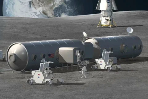 Ein Konzeptbild einer modularen Mondbasis, auf der Astronauten und Rover im Einsatz sind.