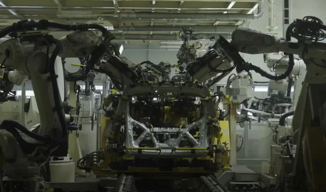 Dunkle Fabriken: Die Zukunft der Fertigung ohne Licht