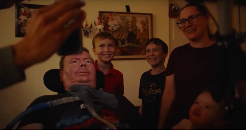 Grok vollendet seine Sätze, Neuralink liest seine Gedanken