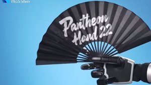 Stella Roboterhand: Hebt 30 kg, fädelt Nadeln