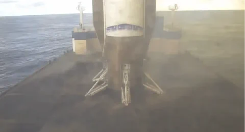 Bezos im Raketenlandeklub nach 25 Jahren