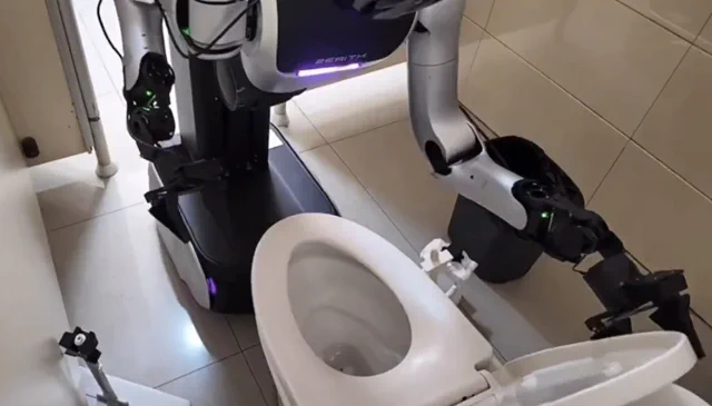 Humanoids nehmen Arbeit auf und putzen Toiletten in China