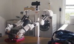 8.000-Dollar-Roboter faltet Wäsche – mit menschlicher Hilfe