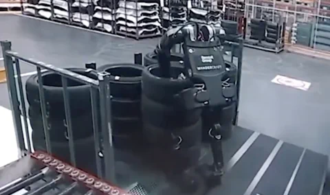 Renault: 350 kopflose Humanoide ziehen in die Fabrikhallen ein