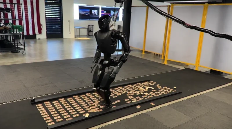 Foundation Robotics: Humanoide Roboter im Ukraine-Einsatz