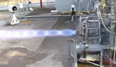 Astrobotic stellt RDRE-Rekord mit 4000-Pfund-Schubtriebwerk auf