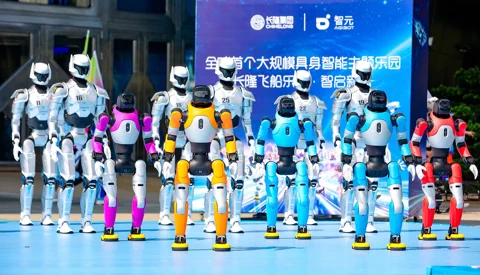 Agibot erreicht 20.000 Roboter und liefert 300 an Freizeitpark