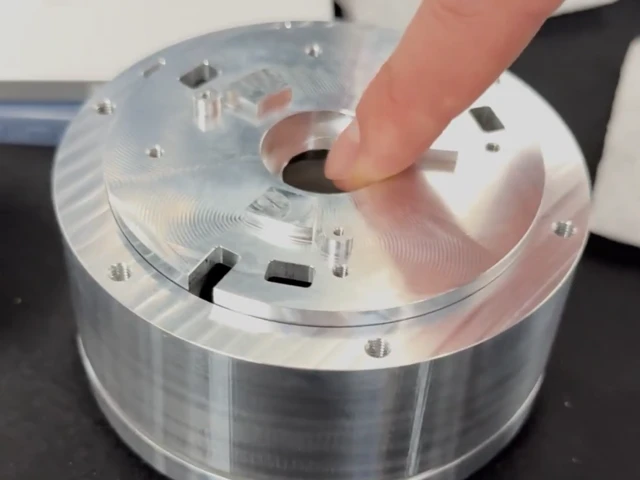 Silica Machines will jedem Roboter einen Tastsinn verleihen