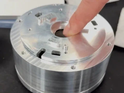 Silica Machines will jedem Roboter einen Tastsinn verleihen