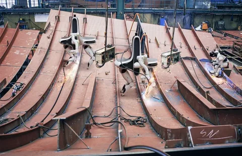 Roboter stechen in See: NEURAs und Hyundais Werftrevolution