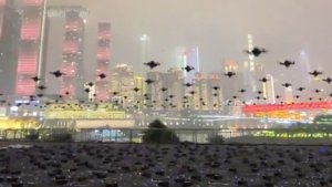 China führt Drohnenschwarm-Technologie mit faszinierender Show an
