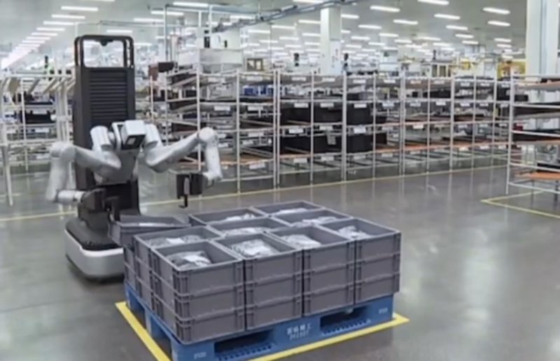 AGIBOT's A2-W Roboter revolutioniert die Fabriklogistik
