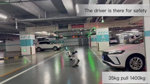 Unitree G1 Roboter zieht 1400 kg Auto