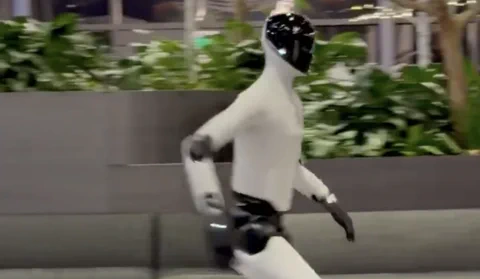 Figure Roboter rennt schneller als Teslas Jogging-Demo