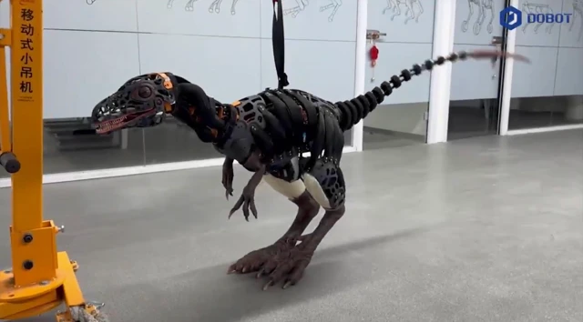 DOBOTs neuer Roboterdinosaurier macht erste Atemzüge