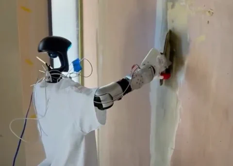 Unitree G1 Roboter am Bau: Trockenbauer noch unbeeindruckt
