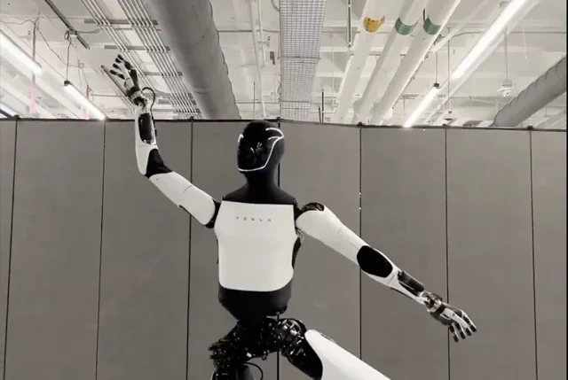 Tesla Optimus beeindruckt mit Tanzbewegungen in neuem Video