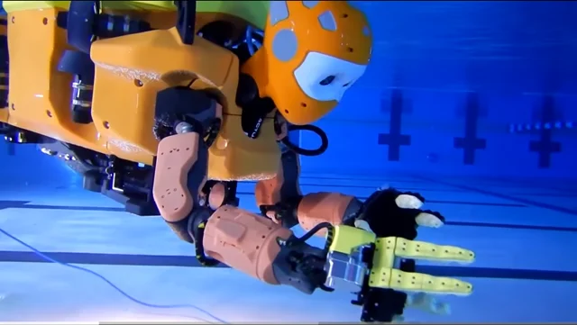 Stanfords Unterwasserroboter bringt menschliche Berührung in die Tiefsee