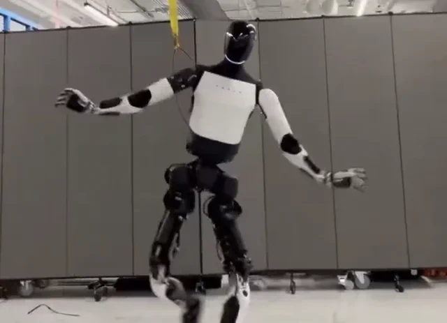 Elon Musk teilt beeindruckendes Roboter-Tanzvideo auf X